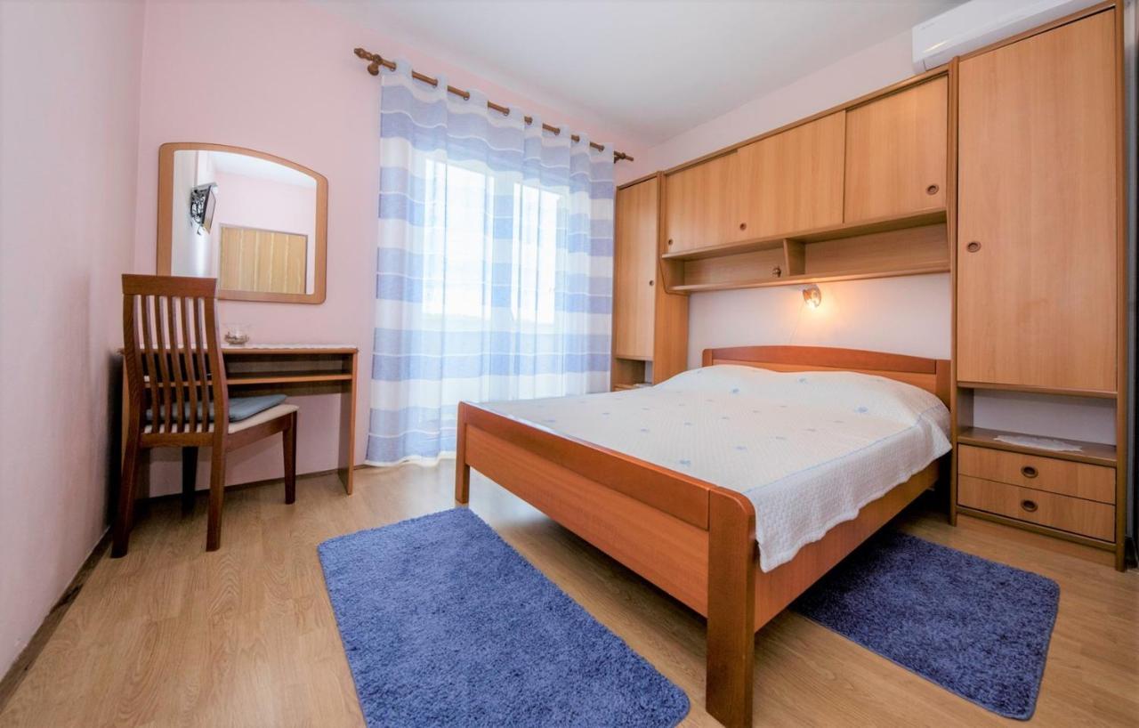 App&Rooms Anica Kampor ภายนอก รูปภาพ