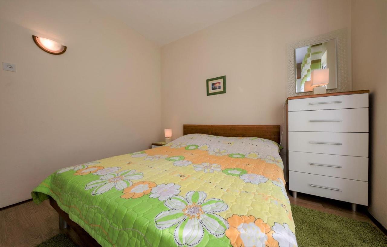 App&Rooms Anica Kampor ภายนอก รูปภาพ